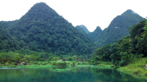 Libo Seven Small Arches (Xiaoqikong) Scenic Area