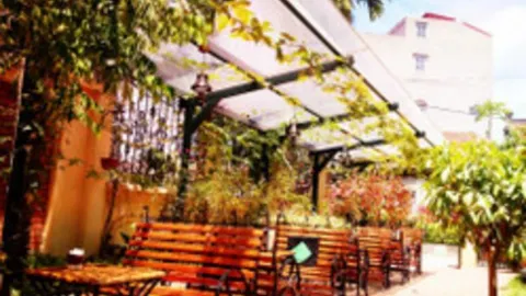 Secret Garden Cafe in ไฮฟอง