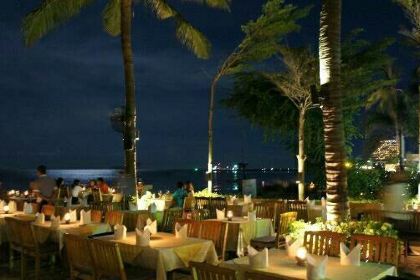 Coco51 Restaurant & Bar