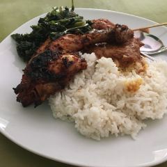 Warung Makan Nikmat halal User Photo