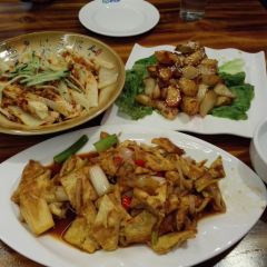 德居源 User Photo