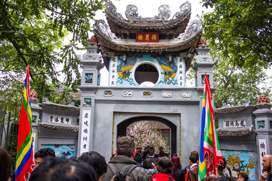 Ngoc Son Temple