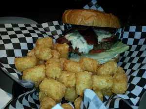 19 Okanagan Grill + Bar