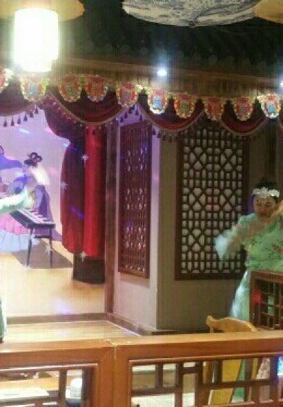 百良川骄老火锅(清华园店)