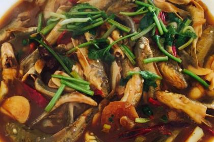 北极村王小瘦土菜馆