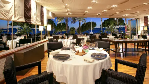 LA PALME D’OR in カンヌ