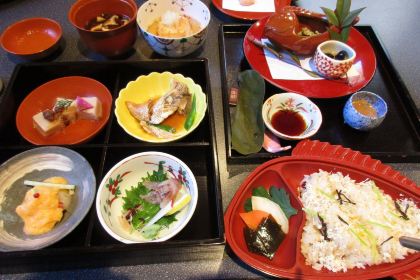 Tai Gohan Kaiseki Yoraku