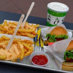 Shake Shack Theater District User Photo