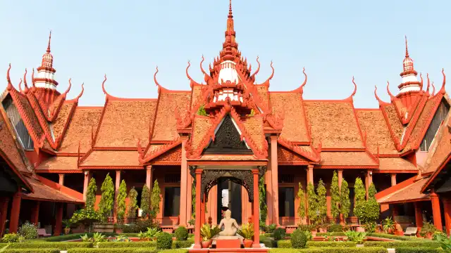 Hotels near National Museum of Cambodia