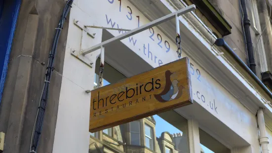 three birds Restaurant