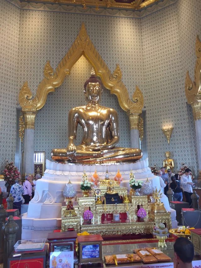 Wat Traimit Wittayaram
