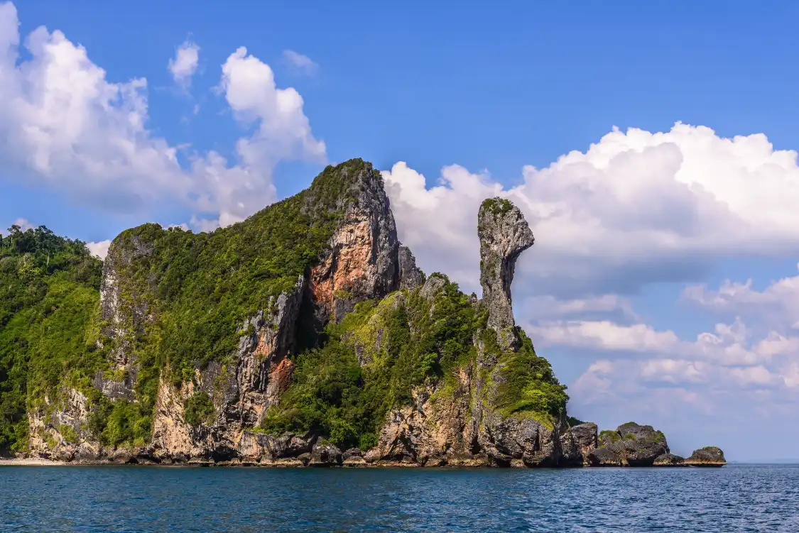 Hotels near Ko Kai (Chicken Island)