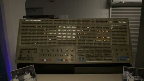 在计算机博物馆里可以了解计算器的历史和发展，人类在计算器的研