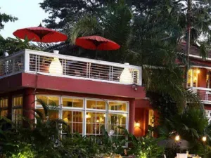 L'Opera Italian Restaurant & Bar (at Inya Lake)