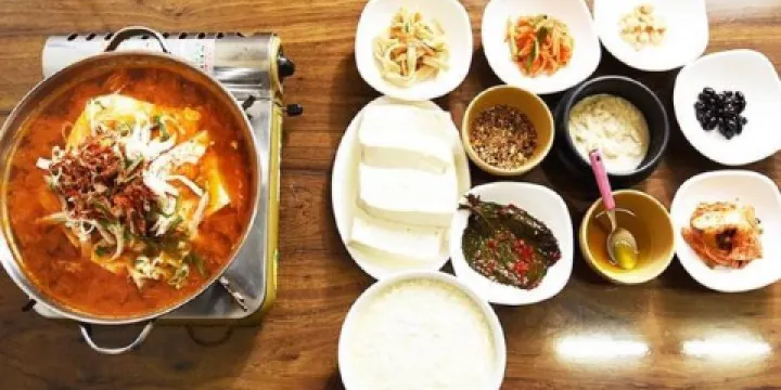 Gobunok Halmeoni Sundubu