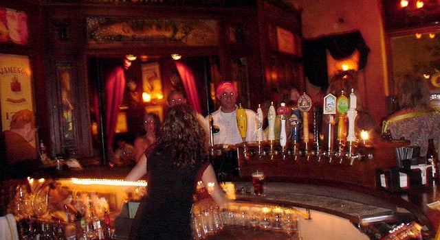 Fado Irish Pub & Restaurant