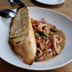 Purple Cafe and Wine Bar User Photo