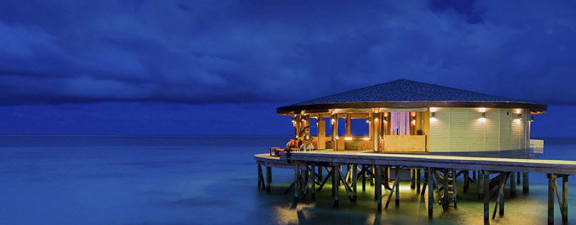 Viu Bar , Centara Ras Fushi Resort & Spa Maldives