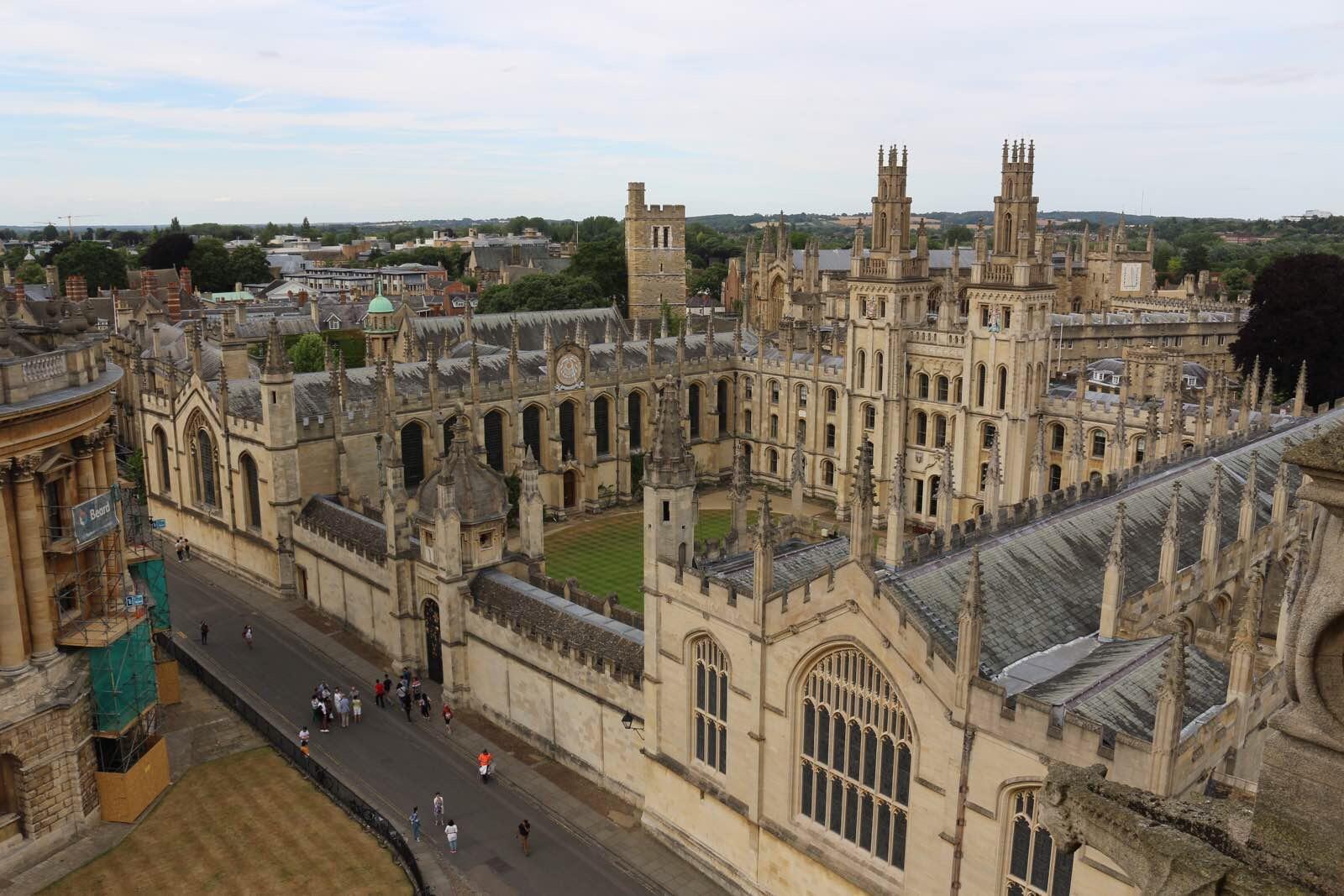 オックスフォード セント メアリー教会 評判 案内 トリップドットコム