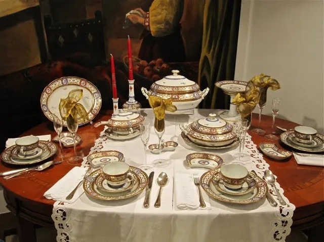 海倫德瓷器（Belvedere Márkabolt店）