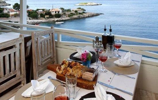 NIKO's by the sea