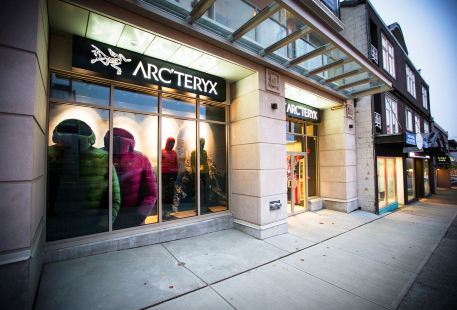 Arc'teryx Brand Store Vancouver