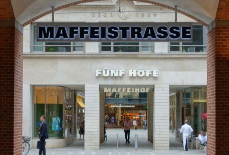 FÜNF HÖFE