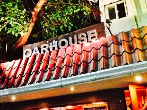 Oarhouse Pub of Manila