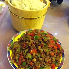 玖盛清真餐厅(青藏特产专卖店) User Photo