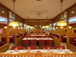 Dasaprakash Restaurant