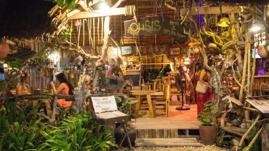 Oasis Bar & Restaurant