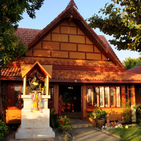 P.P. Erawan Palms Resort