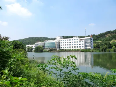 Xianlin Hotel Hotels near Dongchenghui