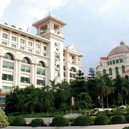 Garden Hotel Dongguan Отели рядом с достопримечательностью «Железнодорожная станция Чжанмутоу»