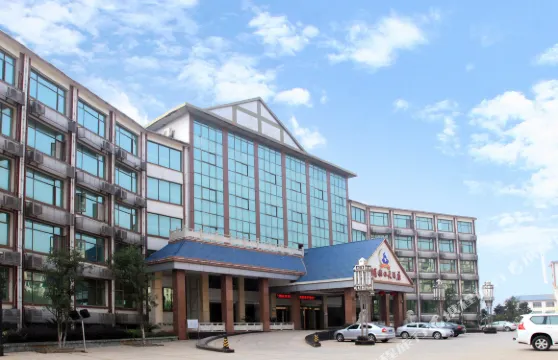 嘉魚三湖假日大酒店