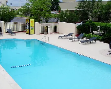 Mobile Marriott Hotels in Mobile