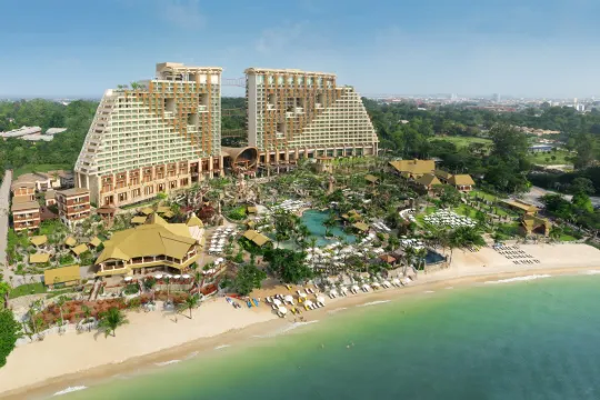 センタラ グランド ミラージュ ビーチ リゾート パタヤの外観の様子