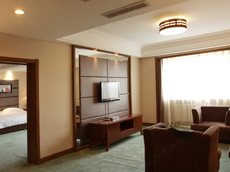 Wolff Hotel Отели в г. Суйфэньхэ