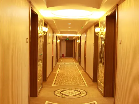 Wolff Hotel Отели в г. Суйфэньхэ