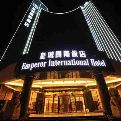 Emperor International Hotel Hotel Exterior