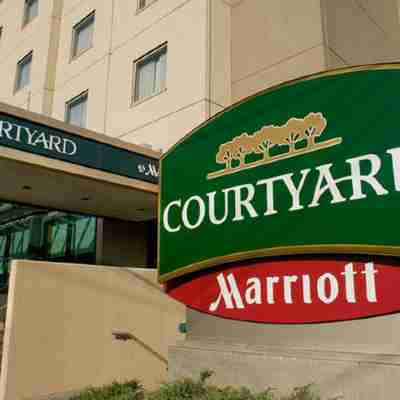 Courtyard by Marriott New York JFK Airport Hotel Exterior