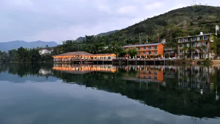 Taoyuan Villa Отели рядом с достопримечательностью «Renshouyuan Scenic Area»