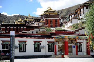Wangrun Hotel Hotels near Zha Temple Square