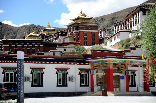 Wangrun Hotel Hotels in Shigatse