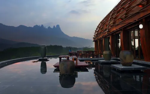 海南七仙瑤池溫泉度假飯店