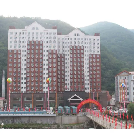 Jilin Sengong Xianrenqiao Hot Spring Hotel