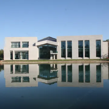 South Lake Hotel