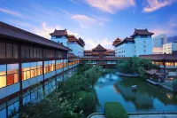 Maison New Century Hotel Yingzhou Yancheng Hotels in Huguo Yongning Temple business