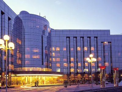 Golden Flower Hotel Xi'an Hotels in Xijing Hospital/Kangfu Road