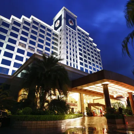 Gladden Hotel (Fenggang Town)